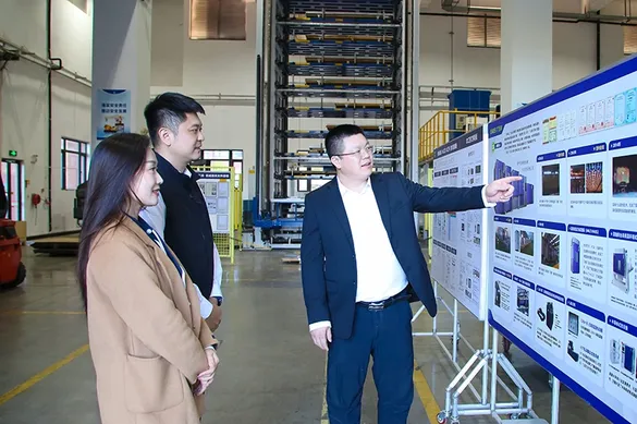 Услуги и поддержка